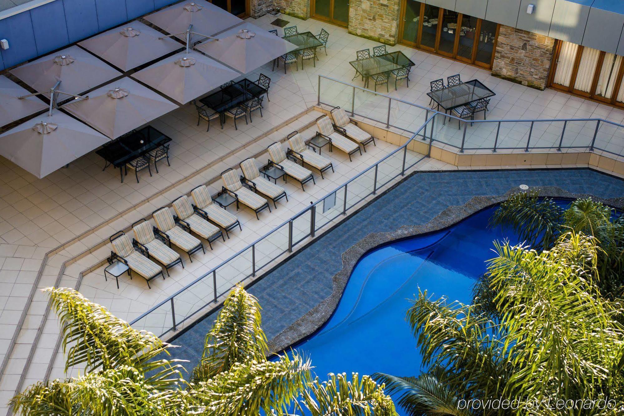 Emerald Hotel Гизбърн Екстериор снимка