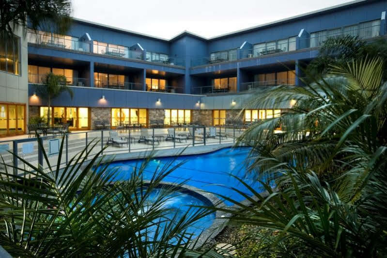 Emerald Hotel Гизбърн Екстериор снимка